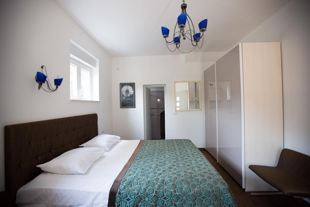 Aida Apartments And Rooms For Couples And Families Free Parking Dubrovnik Quarto foto